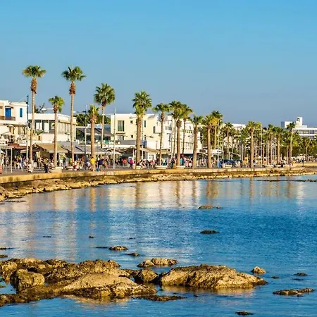 Apartment Harbour In Heart Of Tourist Area Paphos