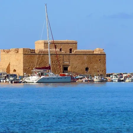 Apartment Harbour In Heart Of Tourist Area Paphos